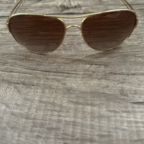 Oakley Sunglasses Caveat Polished Gold Frame Dark Brown Gradient Lens - Picture 3 of 4